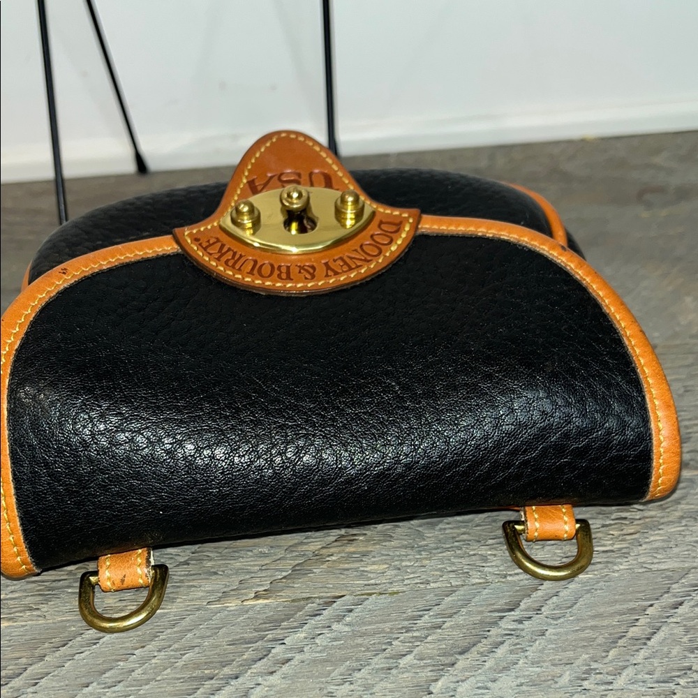 VTG Dooney & Bourke all weather leather cavalry mini crossbody bag - Picture 8 of 9